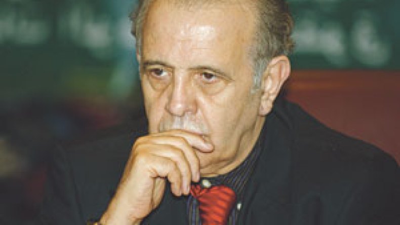 حقوقيون‭ ‬يعتبرون‭ ‬إقصاء‭ ‬رموز‭ ‬الفيس‭ ‬من‭ ‬الحياة‭ ‬السياسية‭ ‬غير‭ ‬مبرر