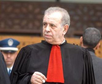 Algerian human rights leader calls for banning illegal immigration criminalization