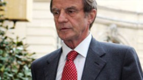 كوشنير قلق ومصدوم من تطور تركيا نحو دين معزز