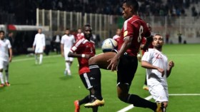 “الكاف” ترفع الحظر جزئيا عن ملاعب ليبيا
