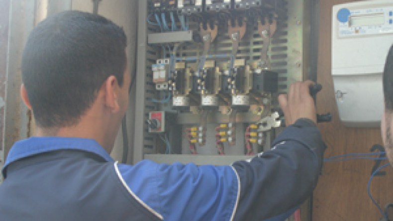 سونلغاز تطالب برفع أسعار الغاز والكهرباء