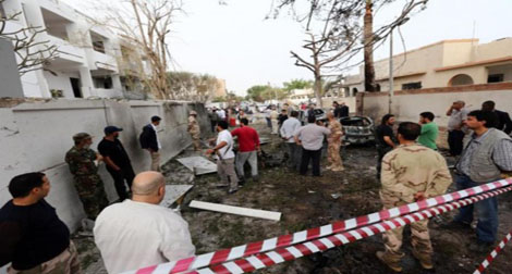 L'ambassade de France à Tripoli visée par un attentat à la voiture piégée