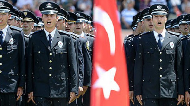 القضاء التركي يعطل مرسوما حكوميا يحد من صلاحيات الشرطة