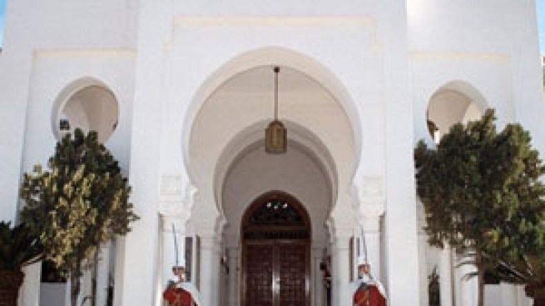 الأساتذة المتعاقدون يعتصمون بمقر رئاسة الجمهورية الاثنين