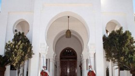 توقيف 8 أساتذة متعاقدين حاولوا الاعتصام أمام رئاسة الجمهورية