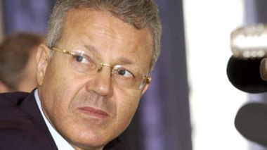 Education Workers Decide Centralization Management of Their 40 Bln Welfare Fund