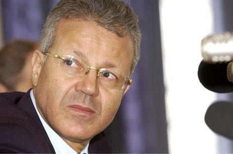 Education Workers Decide Centralization Management of Their 40 Bln Welfare Fund