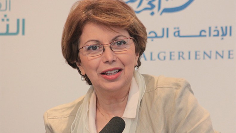 لعبيدي‮ ‬تحيل ملف ديون الترميمات على الوزير الأول سلال