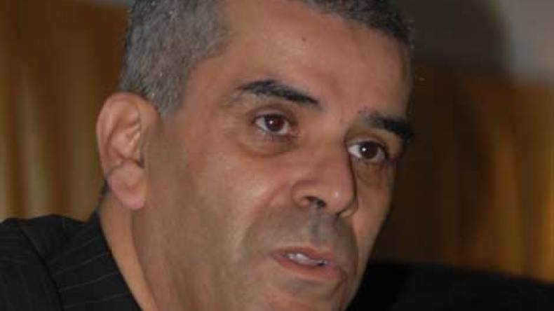 الأمر بالقبض ضد شكيب خليل صدر خاطئا ولن ينفذ