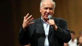 محمد العماري يكرّم على خشبة بشطارزي