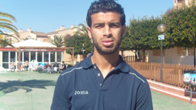 النصرية‭ ‬تفسخ‭ ‬عقد‭ ‬لعراف‭ ‬وتضعه‭ ‬في‭ ‬ورطة
