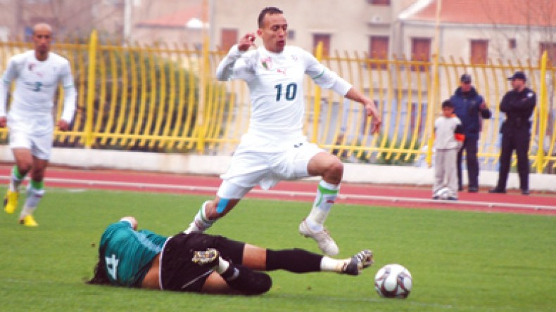 الجزائر تواجه السودان وأوغندا والغابون في شان 2011