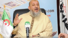 لحلو يبدأ حملته الانتخابية بـ”الكوستيم”