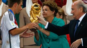 لام يُصاب بكسر في الكاحل ويغيب 3 أشهر عن البايرن