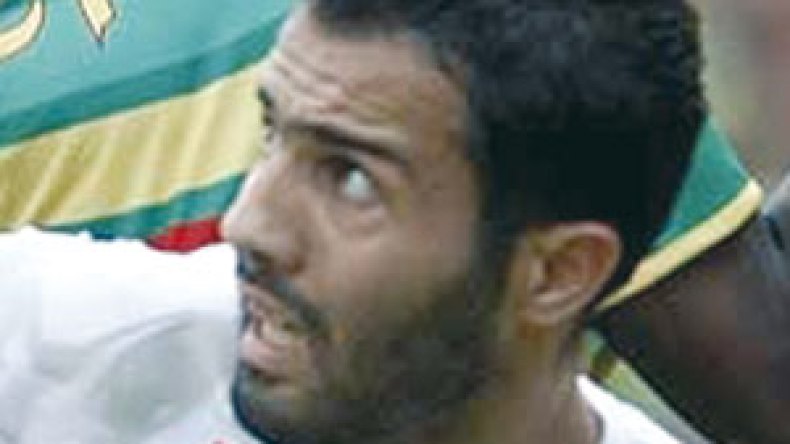 سرار‭ ‬زور‭ ‬عقدي‭ ‬مع‭ ‬سـطيف‭ ‬وانتظر‭ ‬الحصول‭ ‬على‭ ‬التأشـيرة‭ ‬اليوم
