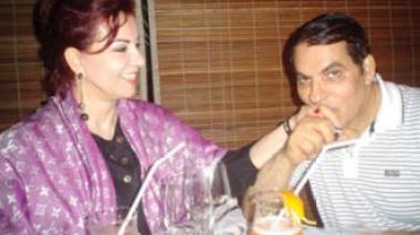 « Monte dans l'avion, imbécile, toute ma vie, il aura fallu que je supporte tes conneries ! », a dit Leïla Trabelsi à Zine El Abidine Ben Ali avant de quitter la Tunisie