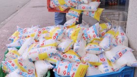 انفراج أزمة حليب الأكياس وتوفره بكميات كبيرة بعد تدخل وزير التجارة