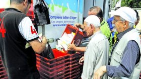 موزعو الحليب يطالبون برفع هامش الربح على الكيس إلى 5 دج