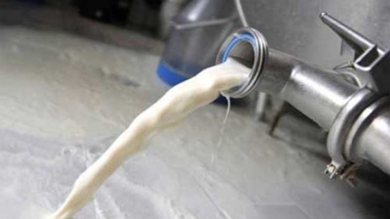 الجزائر: تراجع واردات الحليب خلال الأشهر الـ11 الأولى من 2013