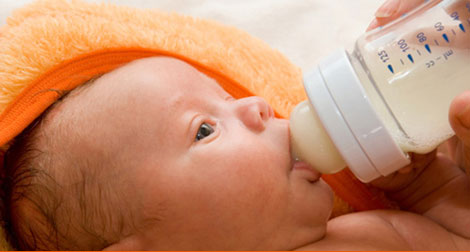 30.000 cas de mortalité infantile par an à cause du lait pour bébés