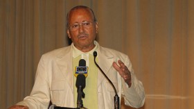 لخضر حمينة هو الأحق بإخراج فيلم “الأمير عبد القادر”