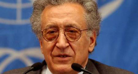 Lakhdar Brahimi entame sa mission de médiation par une réunion au Caire