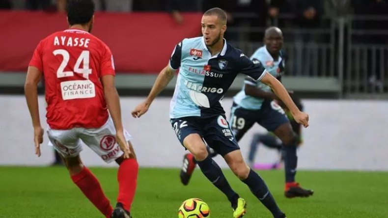 فيكتور لكحل يعود الشهر القادم