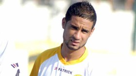 العمالي قد يغيب عن تشكيلة “الصفراء” ضد عين فكرون