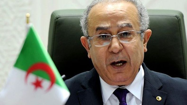 لعمامرة يجري حركة تغييرات واسعة في الخارجية