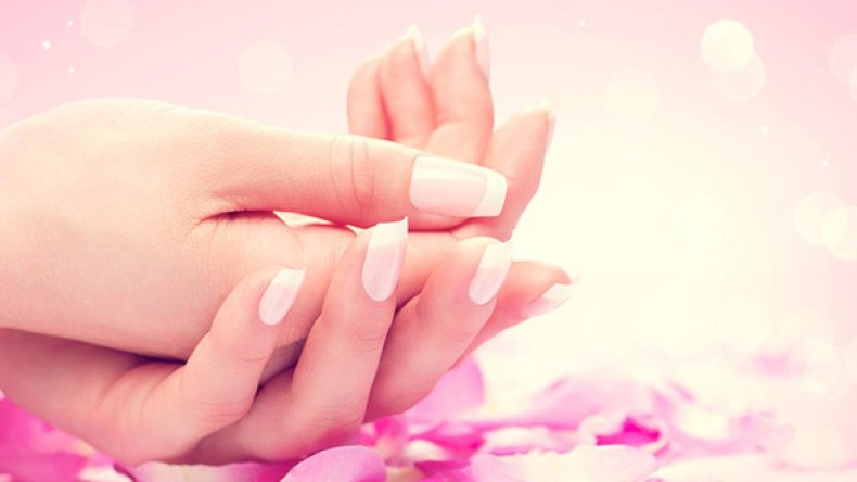 تخلصي من مشكلة تكسّر الأظافر