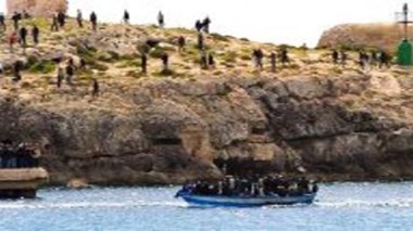 Le gouvernement italien appelé à proclamer le port de Lampedusa zone sûre pour les migrants