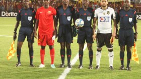 الغاني لامبتي “يذبح” وفاق سطيف وحياتو يصفي حساباته مع الجزائر