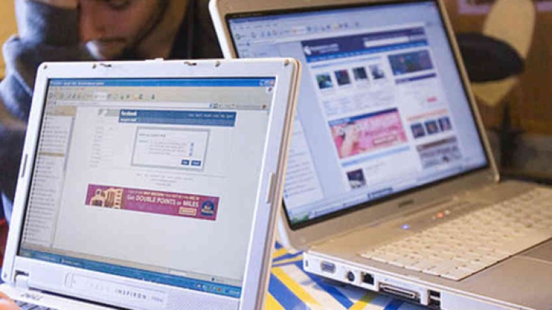 خطيبي يتابع صفحات بذيئة على الفيس بوك