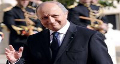 Le ministre français des Affaires étrangères achève sa visite de travail à Alger