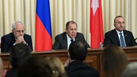 روسيا وتركيا وإيران يتفقون على توسيع وقف إطلاق النار في سوريا