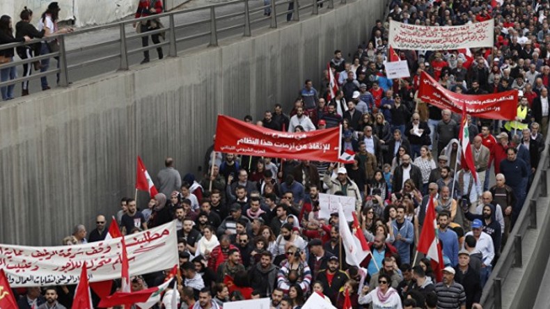 لبنان: تصعيد بشعار “إسقاط النظام”