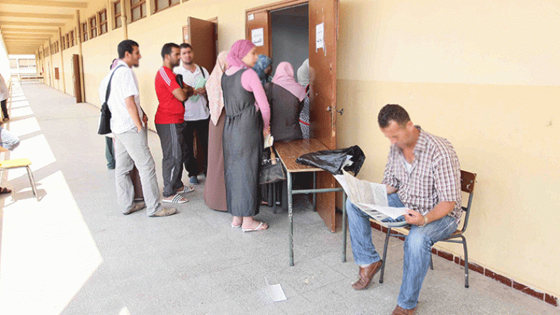 الناجحون في قوائم الاحتياط لمسابقة الأساتذة يحتجون بسكيكدة