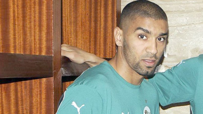 لموشية ينهي خلافه مع النادي الإفريقي ويعود إلى الملاعب