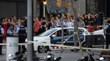 Attaque à Barcelone: 13 morts, dont une Belge, 2 arrestations, l'EI revendique