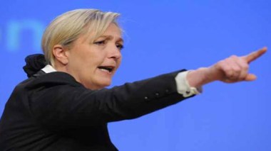 Marine le Pen accuse Bouteflika d’avoir humilié la France