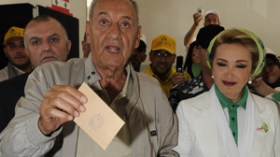 إقبال كثيف والرئيس يدعو إلى خفض وتيرة الخطاب السياسي