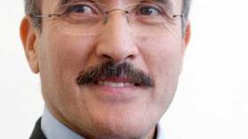 سيد‭ ‬علي‭ ‬لبيب‭ ‬يحضر‭ ‬لإطلاق‭ ‬حزب‭ ‬سياسي‭ ‬جديد