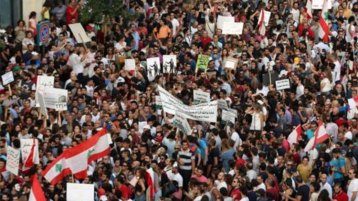 لبنان “كرة” في ملعب إقليمي