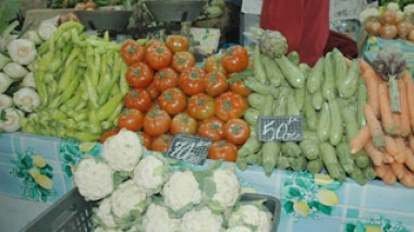 Stop à la spéculation sur le marché des viandes et légumes !