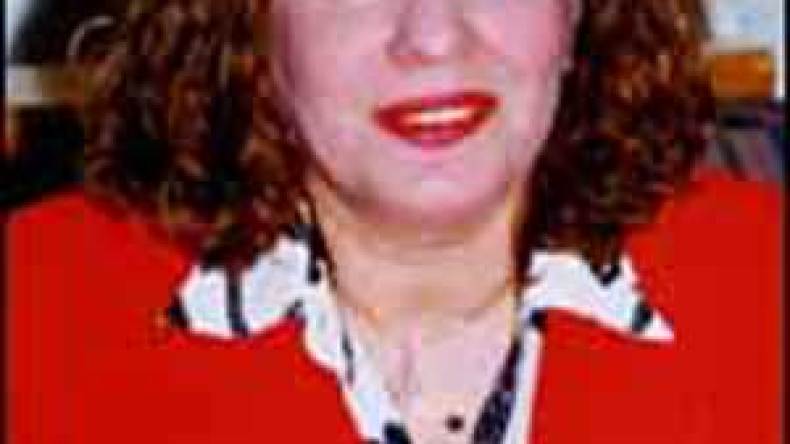 ليلى العثمان في الجزائر نهاية الشهر