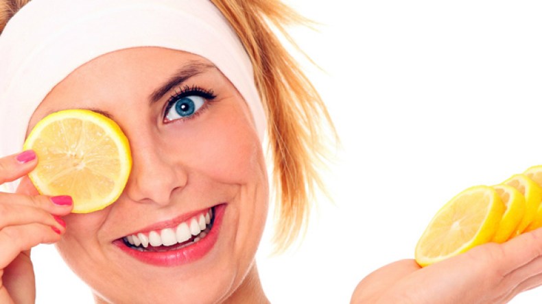 عصير الليمون الحامض سرّك للحصول على بشرة جذابة