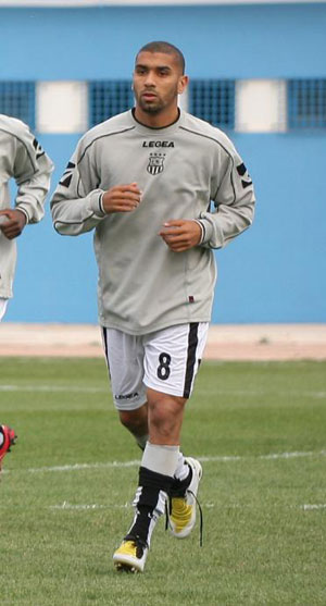 Algerian clubs count more and more on players living abroad