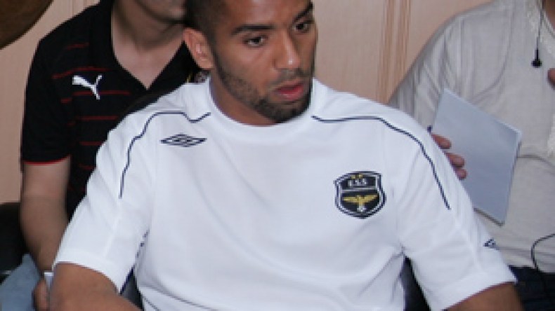 “أعيش  أصعب  فترات  مشواري  وأنتظر  الغد  بفـارغ الـصبر”