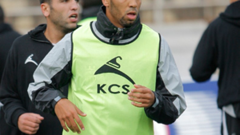 الزمالك المصري يصر على لموشية