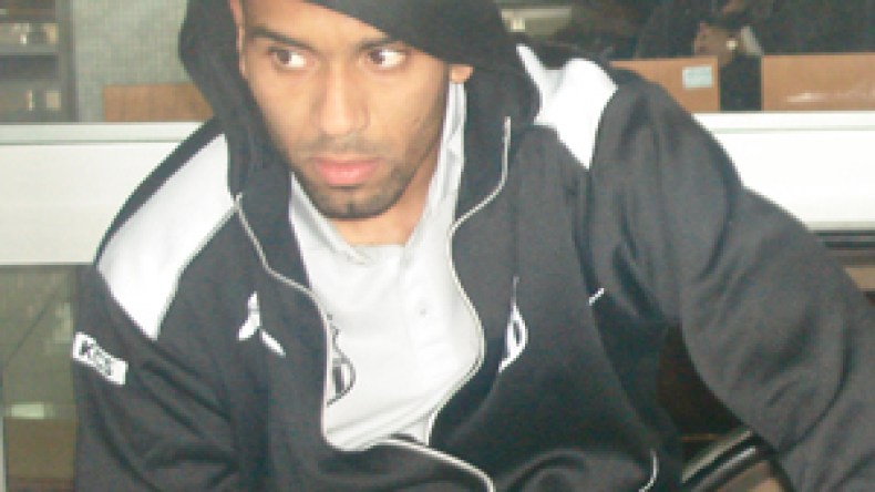 لموشية رفض عرضين من المانيا والبرتغال من أجل الوفاق